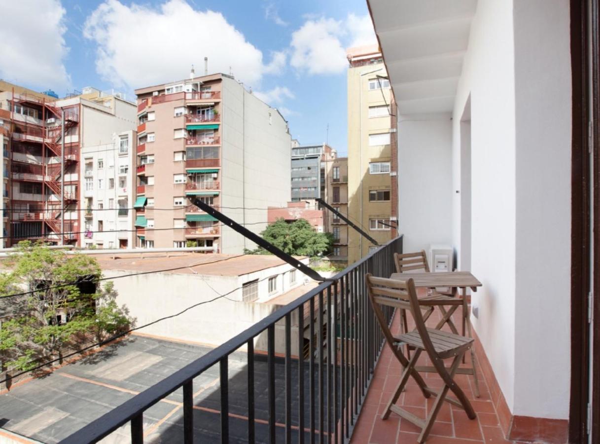 Napoles - Modernist Flat Close To Sagrada Familia Barcellona Esterno foto