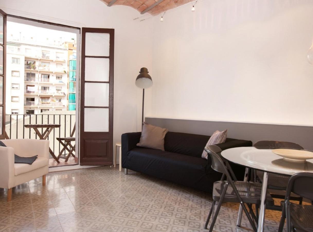 Napoles - Modernist Flat Close To Sagrada Familia Barcellona Esterno foto